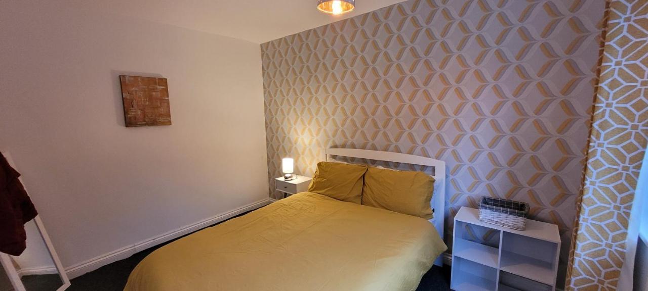 The Hillside Apartment - King'S Norton Бирмингем Экстерьер фото
